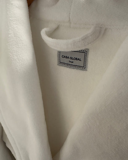 Cream colored robe collar made of 100% Turkish cotton velour